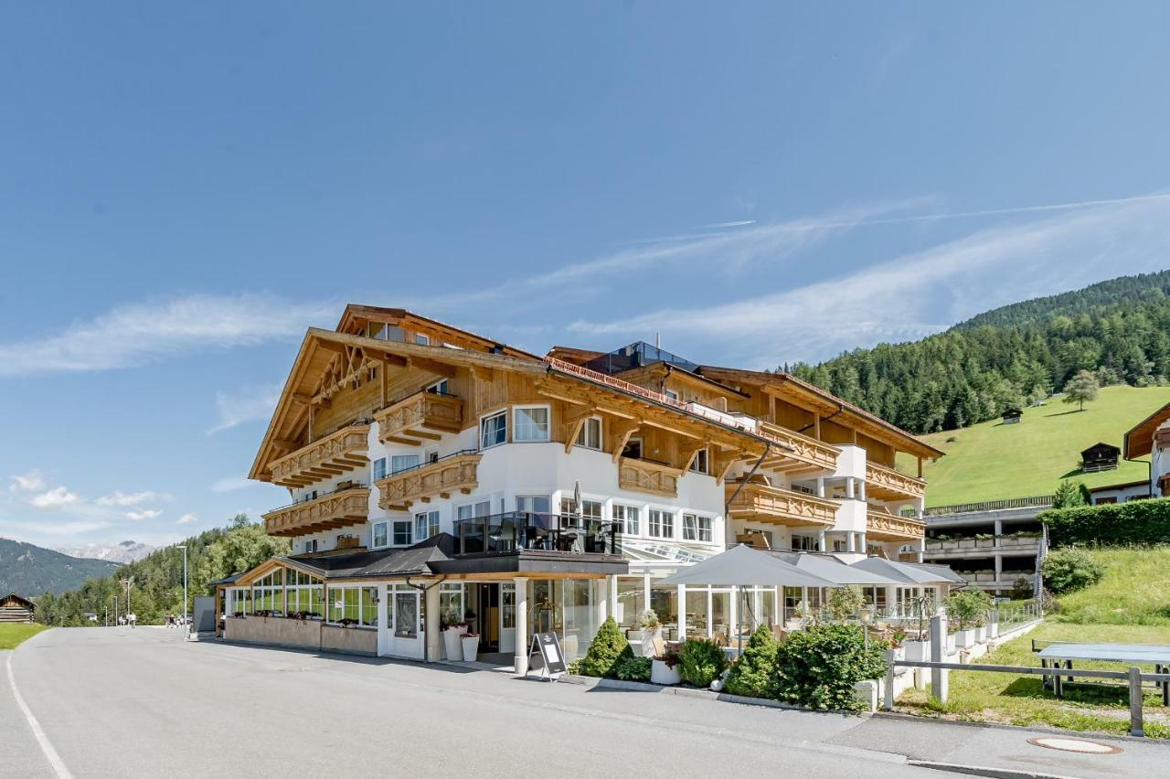 Hotel Andy 4 Sterne Superior Jerzens Extérieur photo
